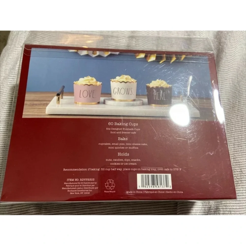 Rae Dunn 60 Pc Baking Cups Love Grows Here Cupcake